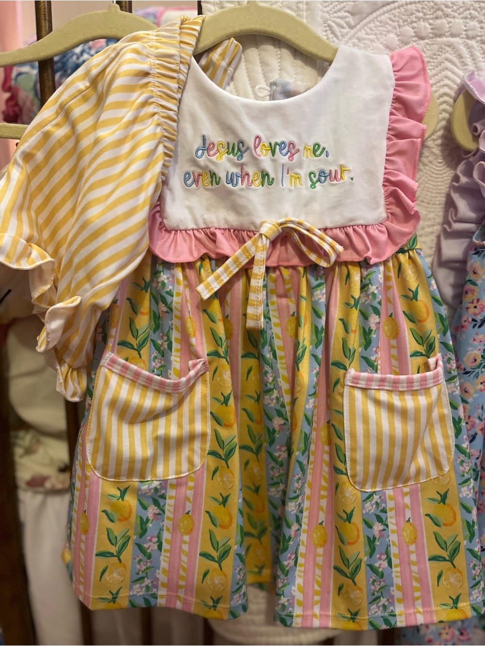 Jesus Loves me short set 3T